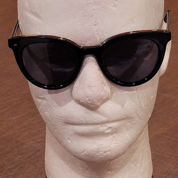 Prive Revaux The Kiki 807 50-22-145 Cat. 3 Polarized Sunglasses - Picture 1 of 12